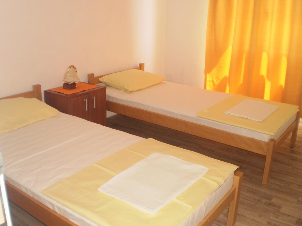 Apartment Vuk I Novak Ulcinj Quarto foto